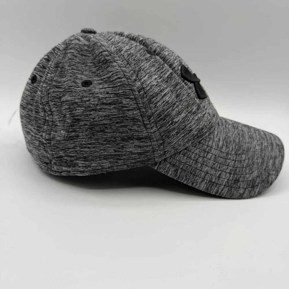 Under Armour Hat Cap Fitted Mens M/Large Gray Heathered Stretch‎ Baseball Sports